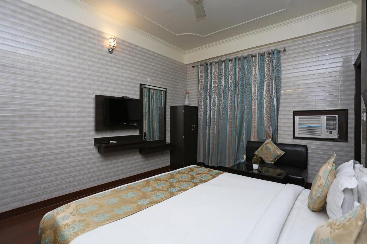 Oyo 5540 Etiler Hotel Katra  Bagian luar foto