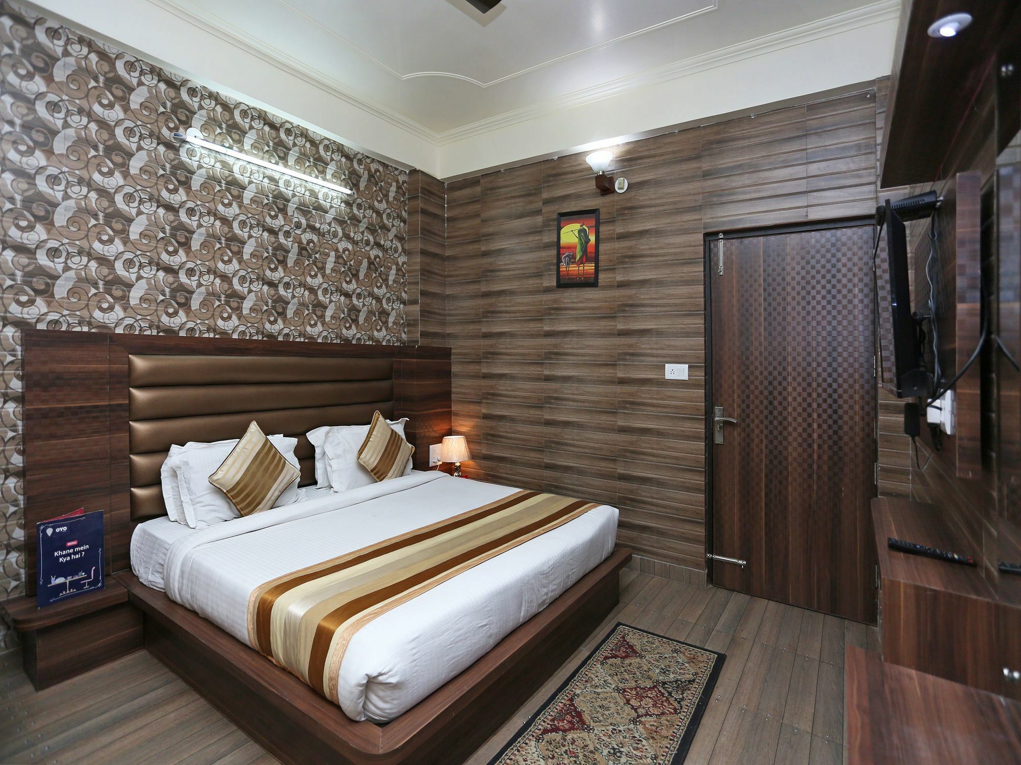 Oyo 5540 Etiler Hotel Katra  Bagian luar foto
