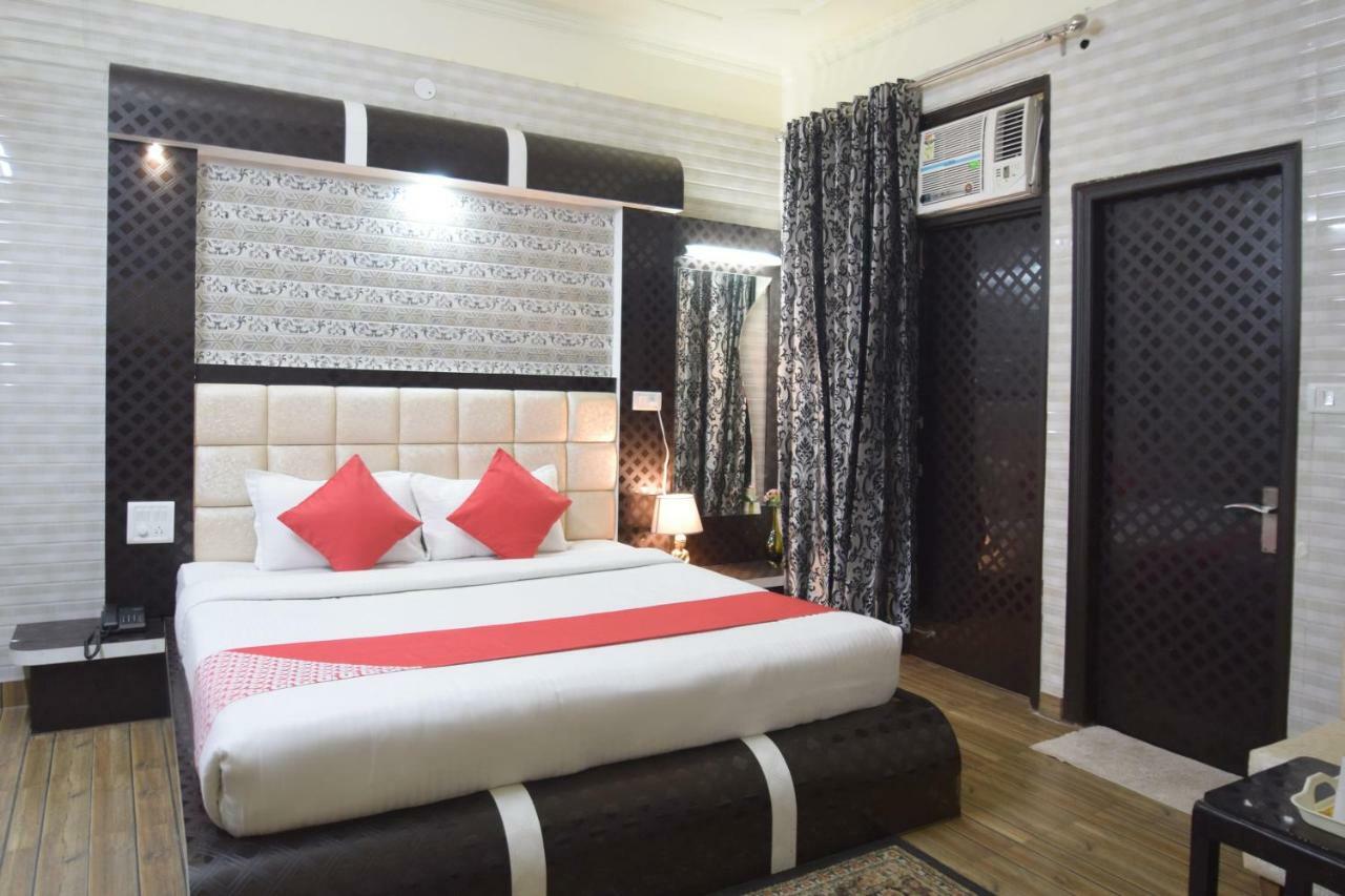 Oyo 5540 Etiler Hotel Katra  Bagian luar foto