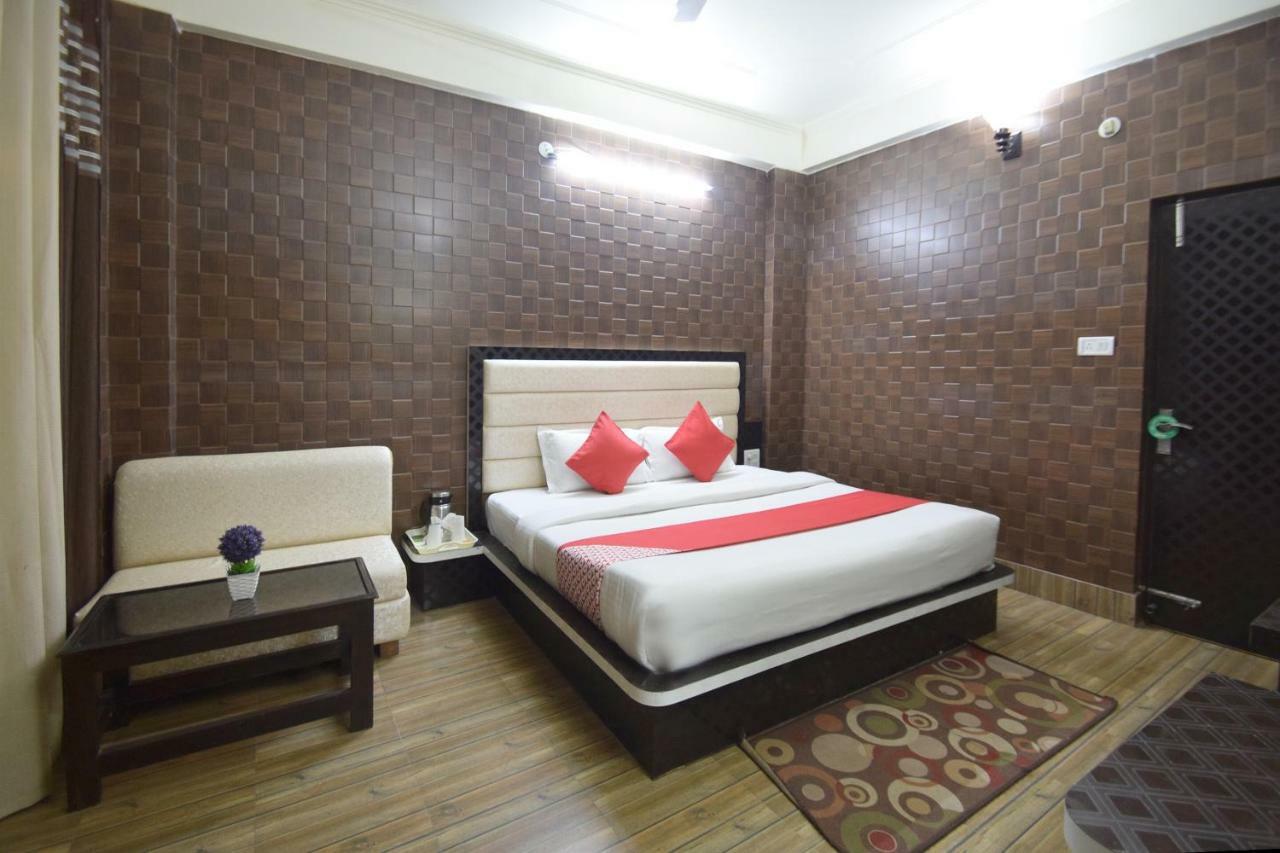 Oyo 5540 Etiler Hotel Katra  Bagian luar foto