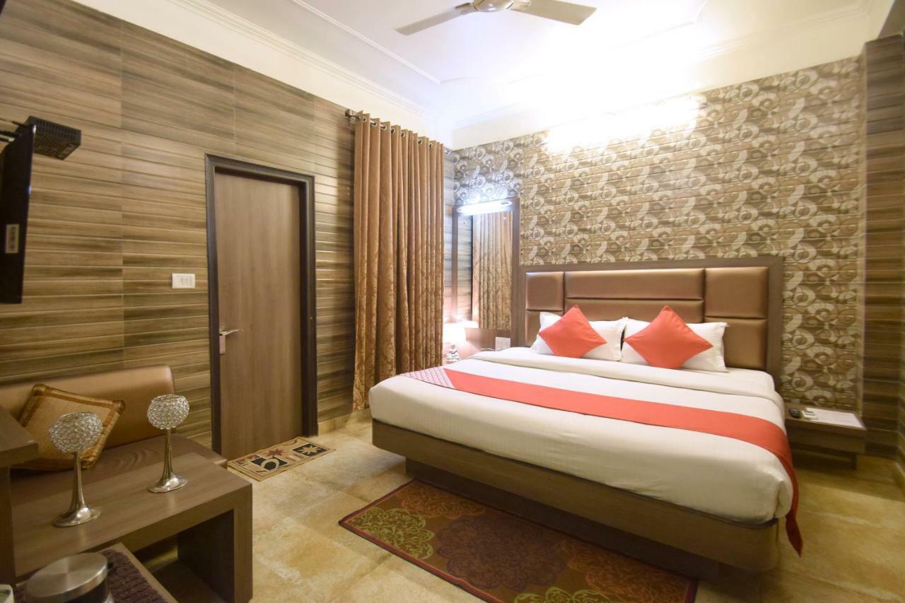 Oyo 5540 Etiler Hotel Katra  Bagian luar foto