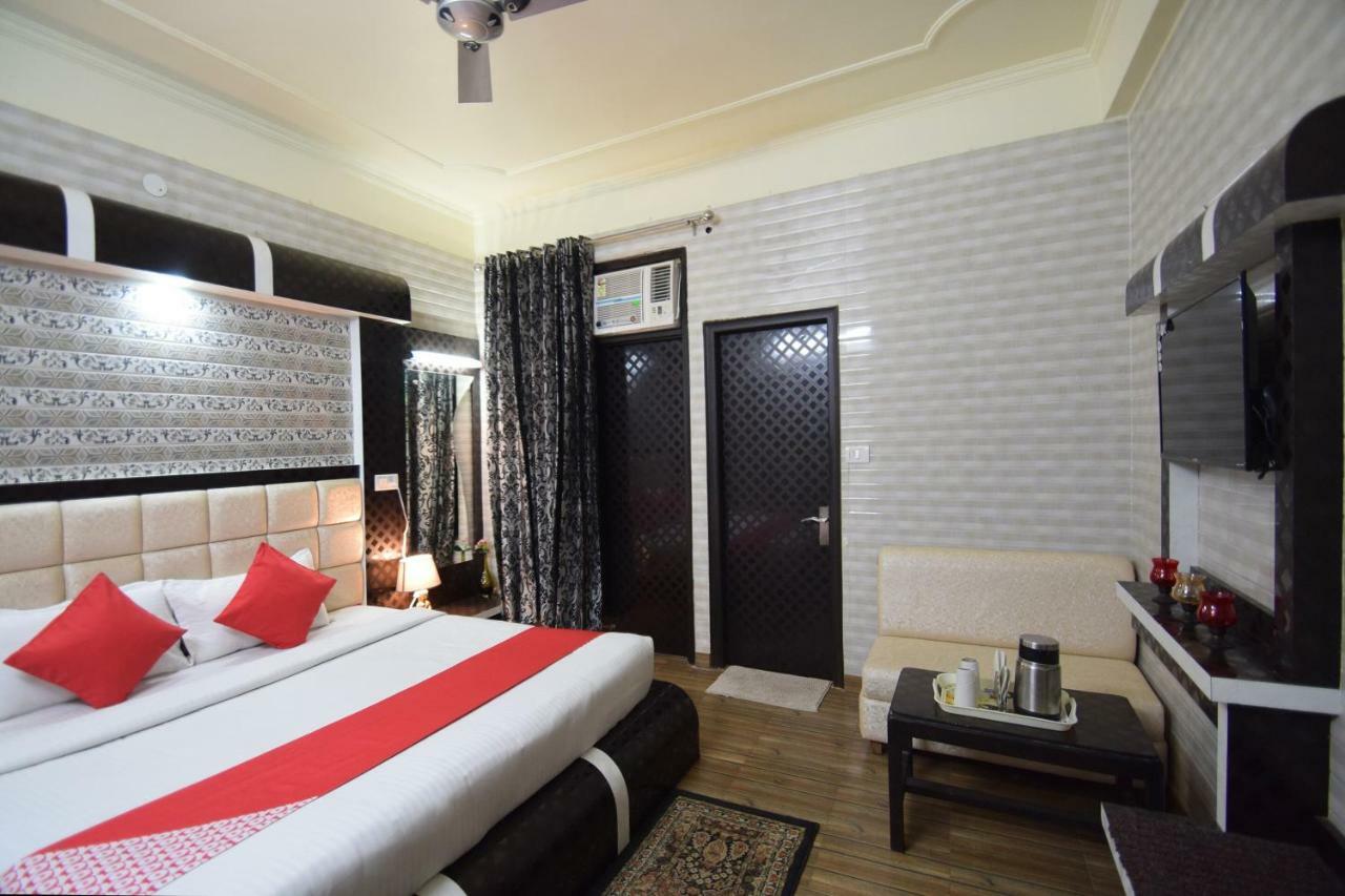 Oyo 5540 Etiler Hotel Katra  Bagian luar foto