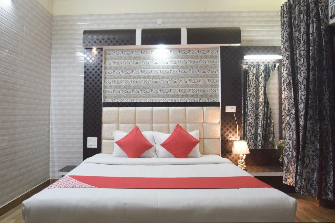 Oyo 5540 Etiler Hotel Katra  Bagian luar foto