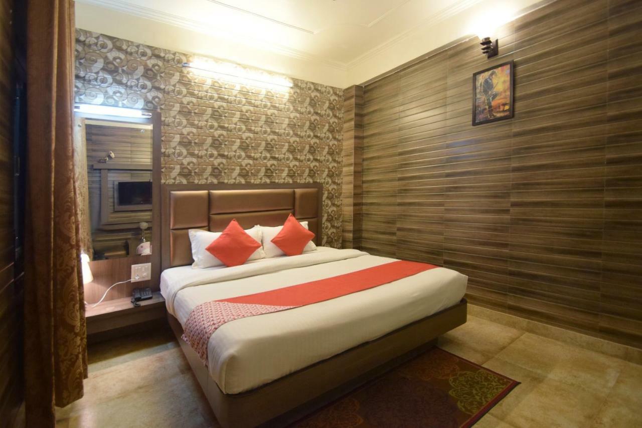 Oyo 5540 Etiler Hotel Katra  Bagian luar foto