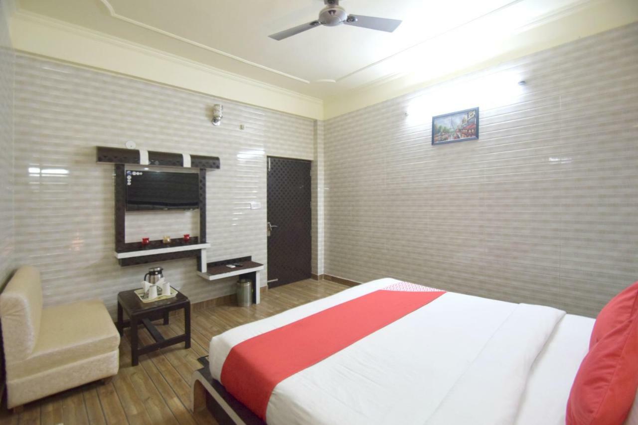 Oyo 5540 Etiler Hotel Katra  Bagian luar foto