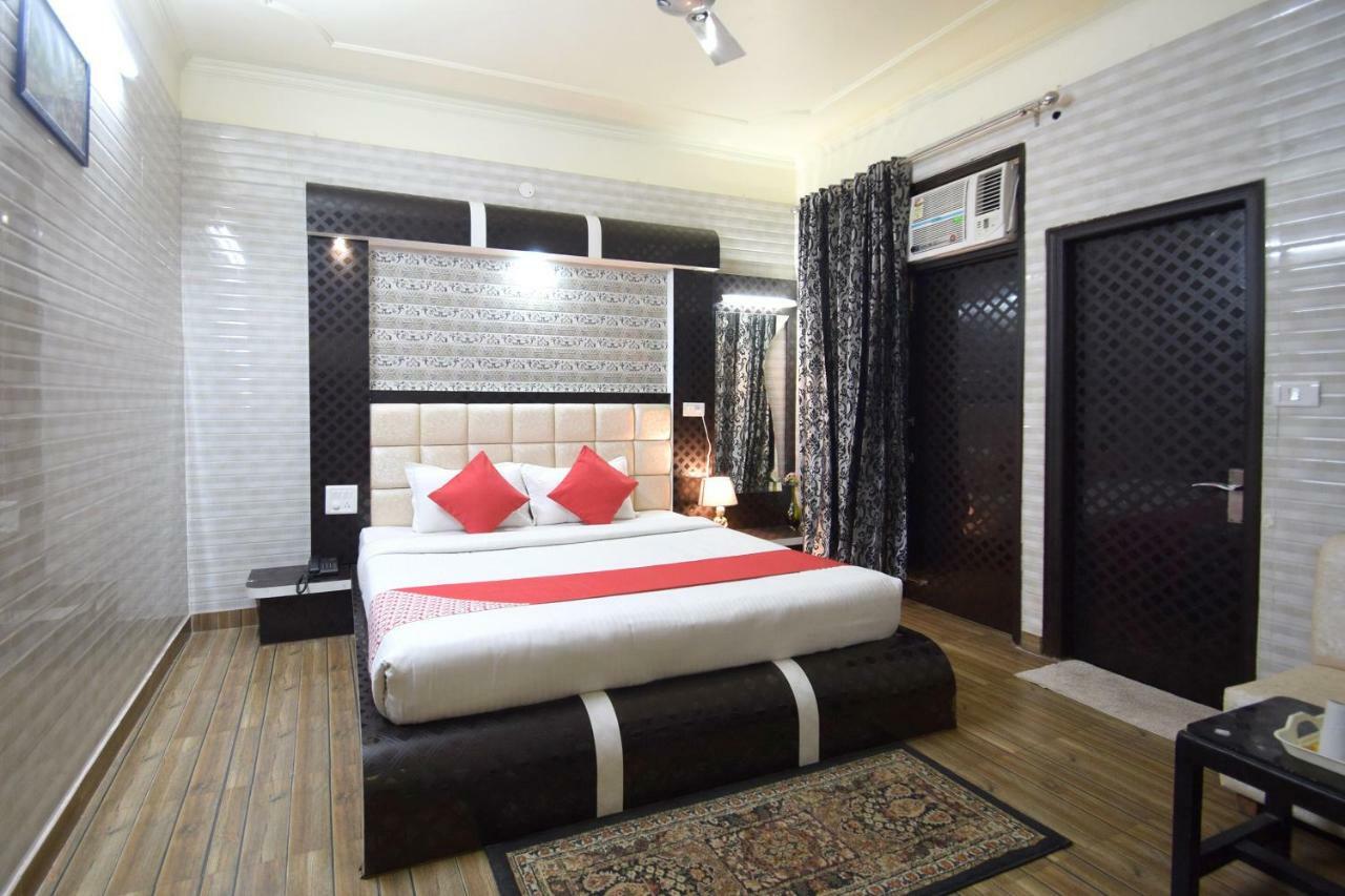 Oyo 5540 Etiler Hotel Katra  Bagian luar foto