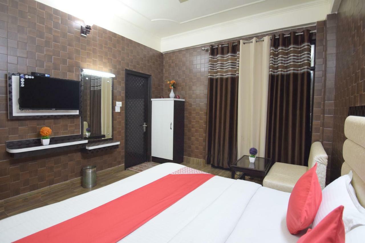 Oyo 5540 Etiler Hotel Katra  Bagian luar foto